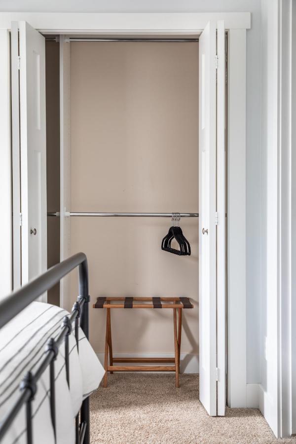 “Hygge” 3Bdr Townhouse, Close To Beach, Park & Wineries! トラバーズ・シティ エクステリア 写真