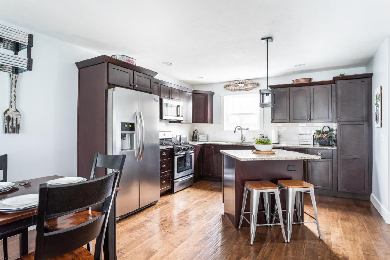 “Hygge” 3Bdr Townhouse, Close To Beach, Park & Wineries! トラバーズ・シティ エクステリア 写真