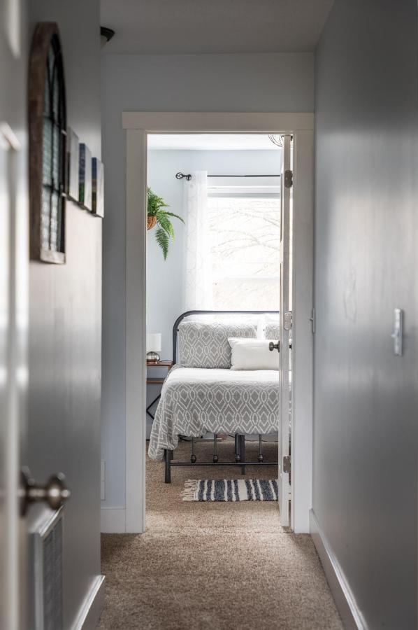 “Hygge” 3Bdr Townhouse, Close To Beach, Park & Wineries! トラバーズ・シティ エクステリア 写真