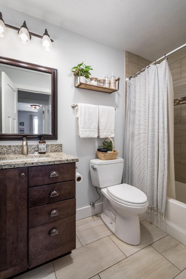 “Hygge” 3Bdr Townhouse, Close To Beach, Park & Wineries! トラバーズ・シティ エクステリア 写真