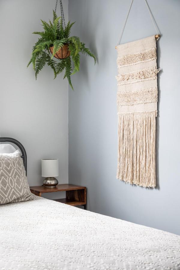 “Hygge” 3Bdr Townhouse, Close To Beach, Park & Wineries! トラバーズ・シティ エクステリア 写真